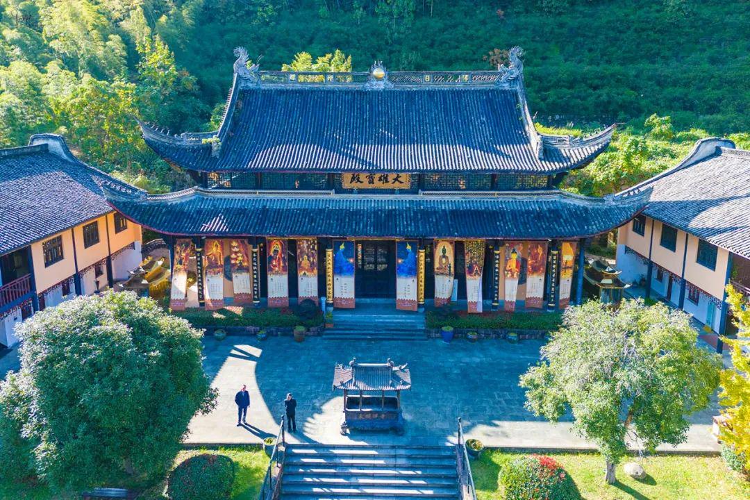 千岛湖寺庙之旅，探寻历史悠久的文化胜地